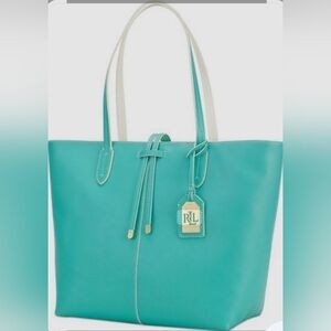 Lauren Ralph Lauren Crawley Unlined Zip Closure Tote.